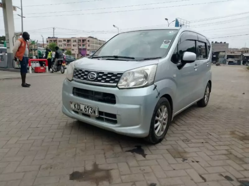 Daihatsu Mira    - 2016