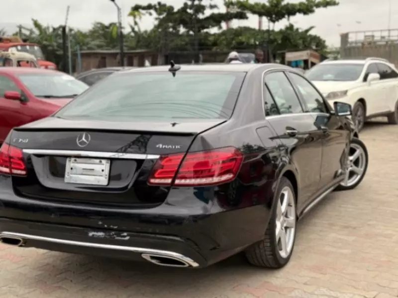 Mercedes-Benz E350   - 2016