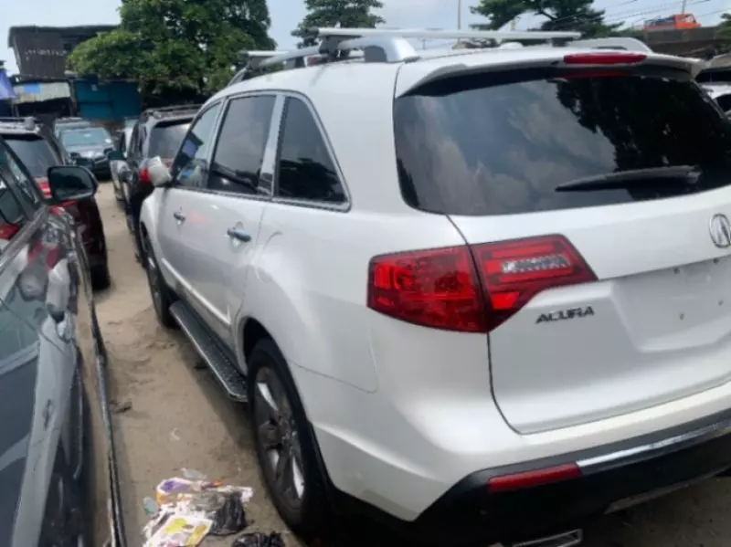 Acura MDX   - 2011