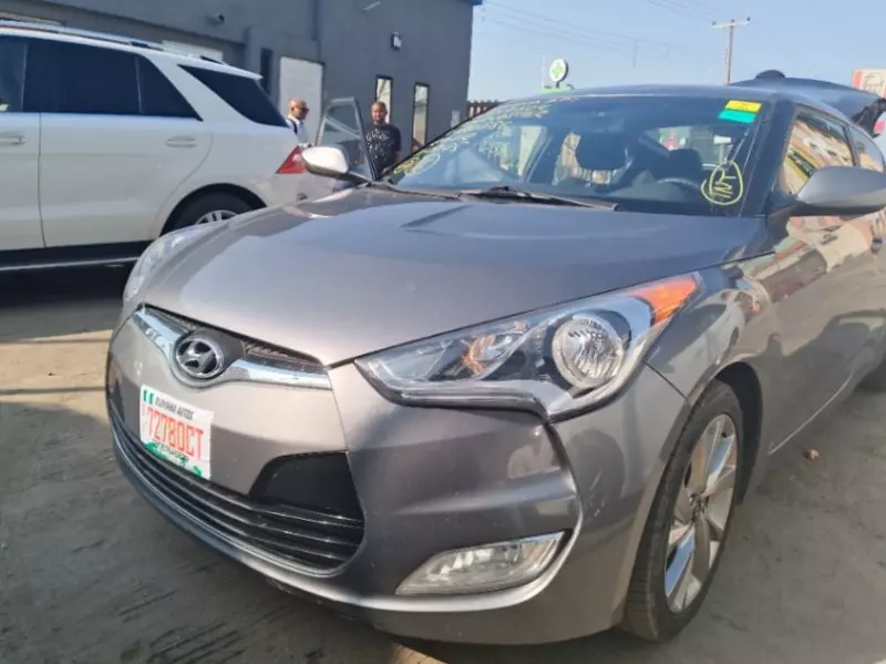 Hyundai Veloster