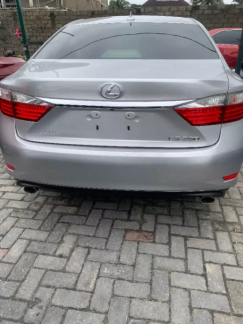 Lexus ES 350   - 2017