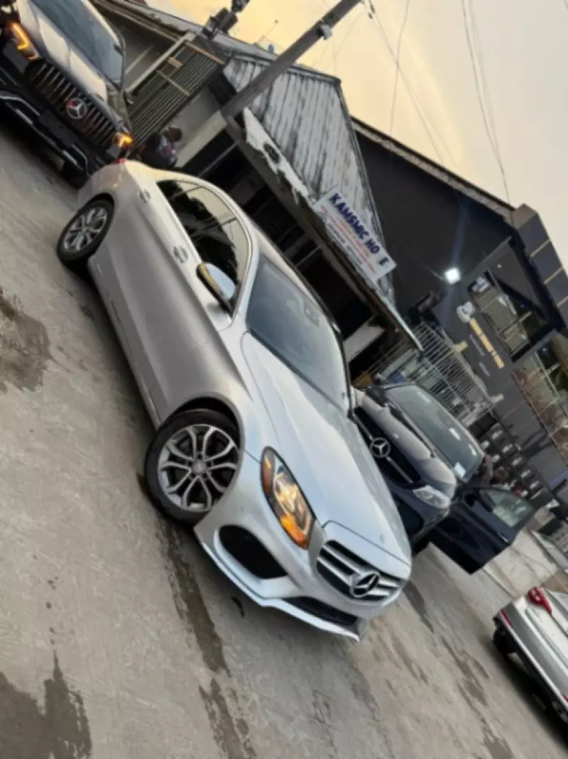 Mercedes-Benz C 300   - 2016