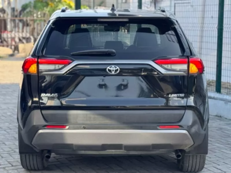 Toyota Rav4   - 2019