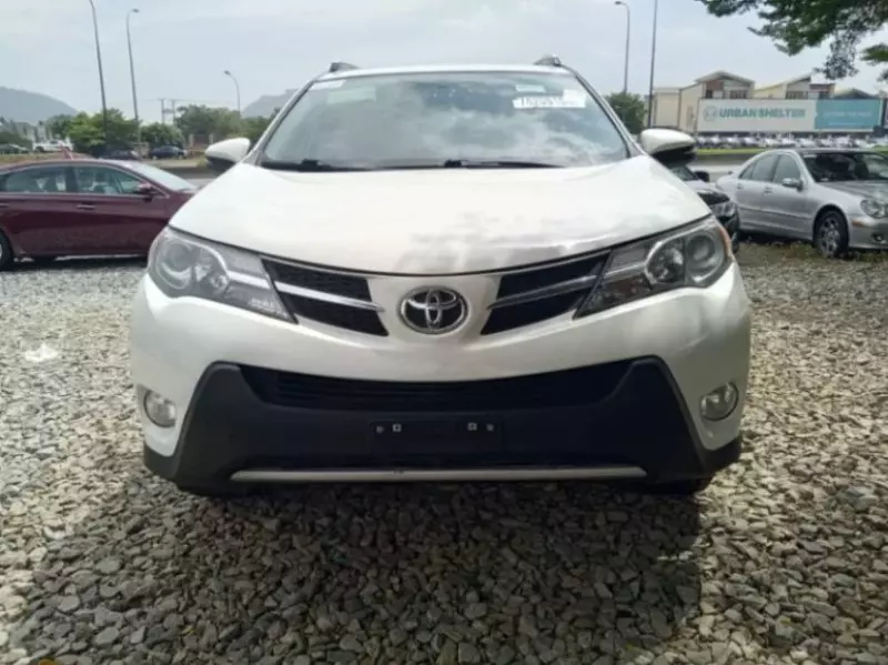 Toyota RAV4   - 2014