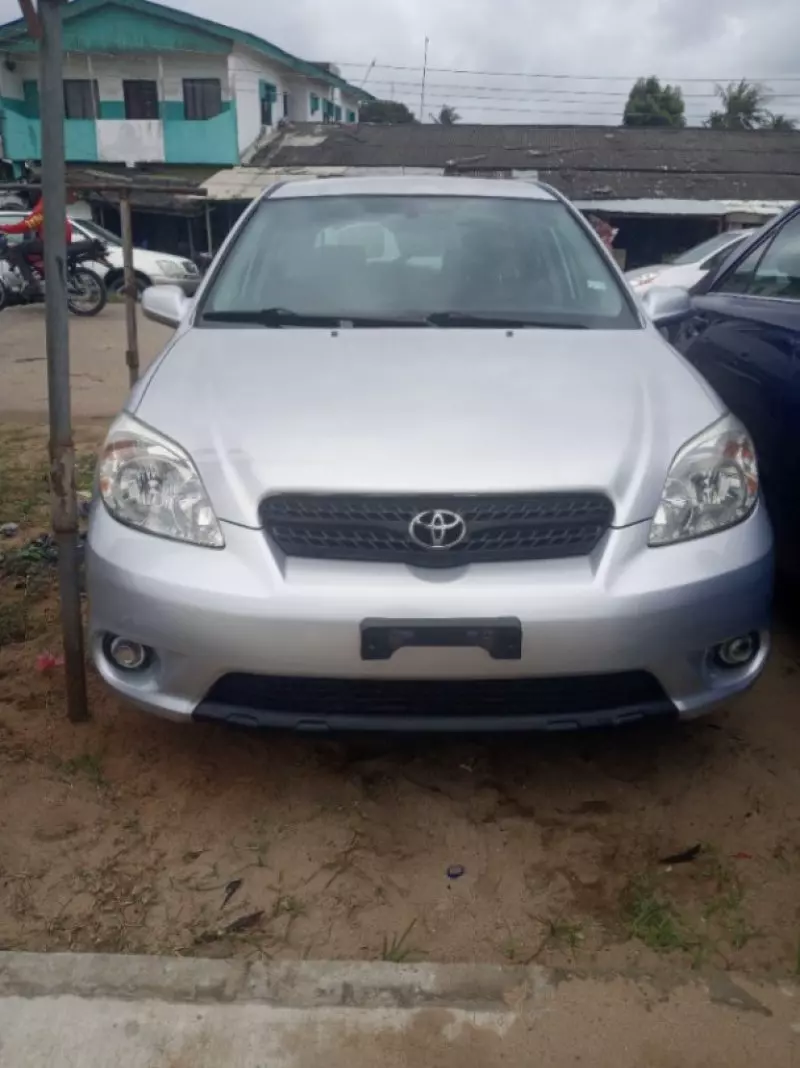 Toyota Matrix   - 2005