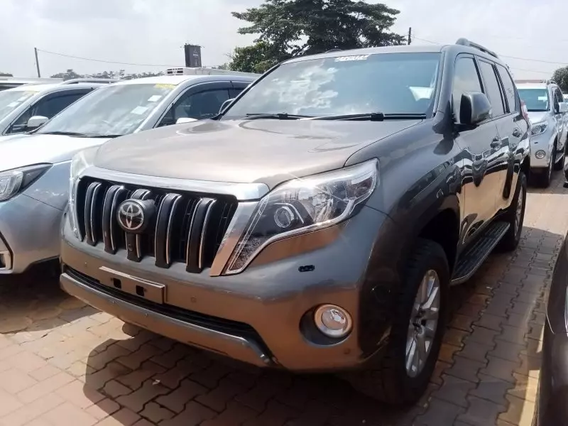 Toyota Landcruiser Prado   - 2016