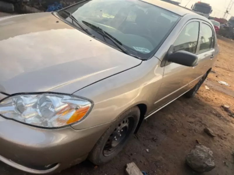 Toyota Corolla   - 2007