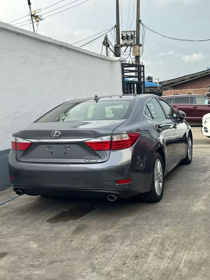 Lexus ES 350   - 2013