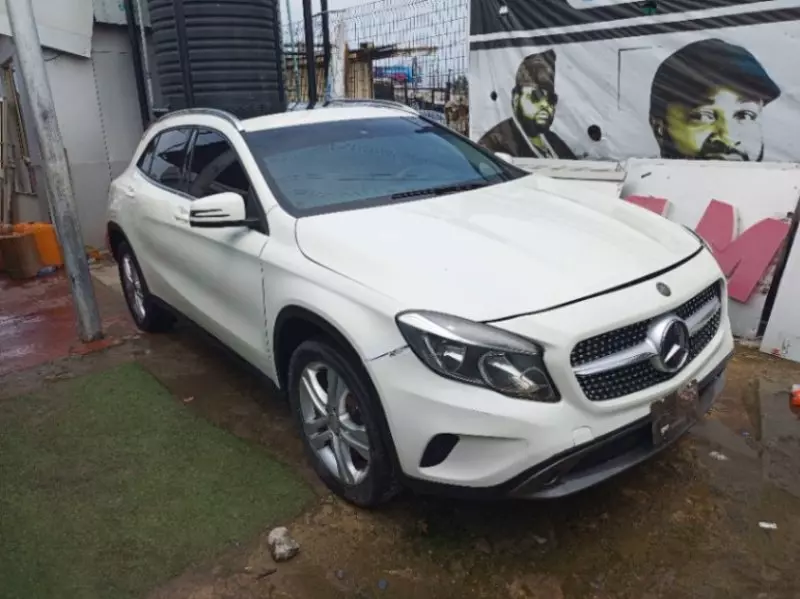 Mercedes-Benz GLA 250   - 2016