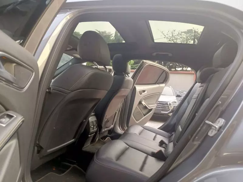 Mercedes-Benz GLA 250