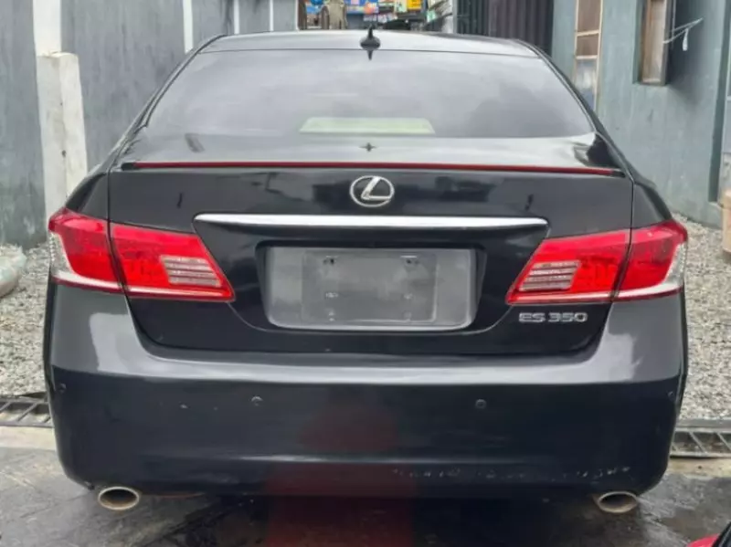 Lexus ES 350   - 2012