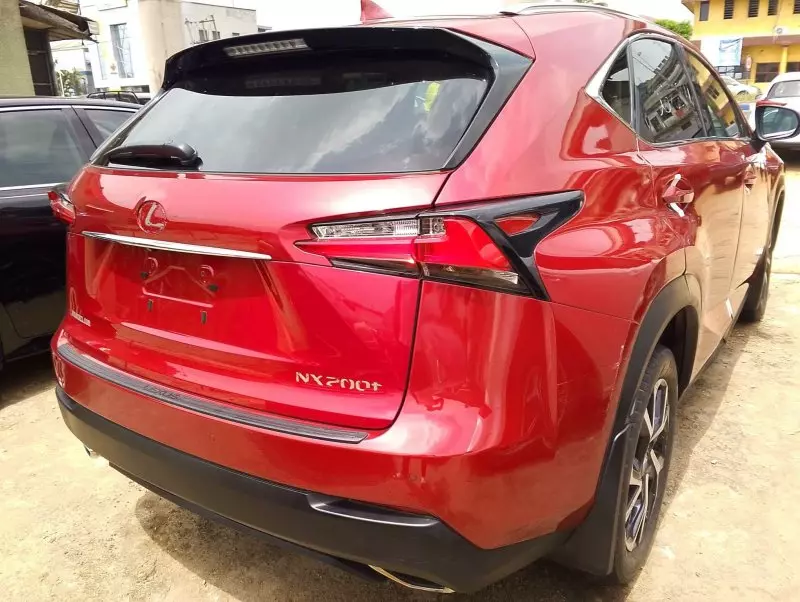 Lexus NX 200T