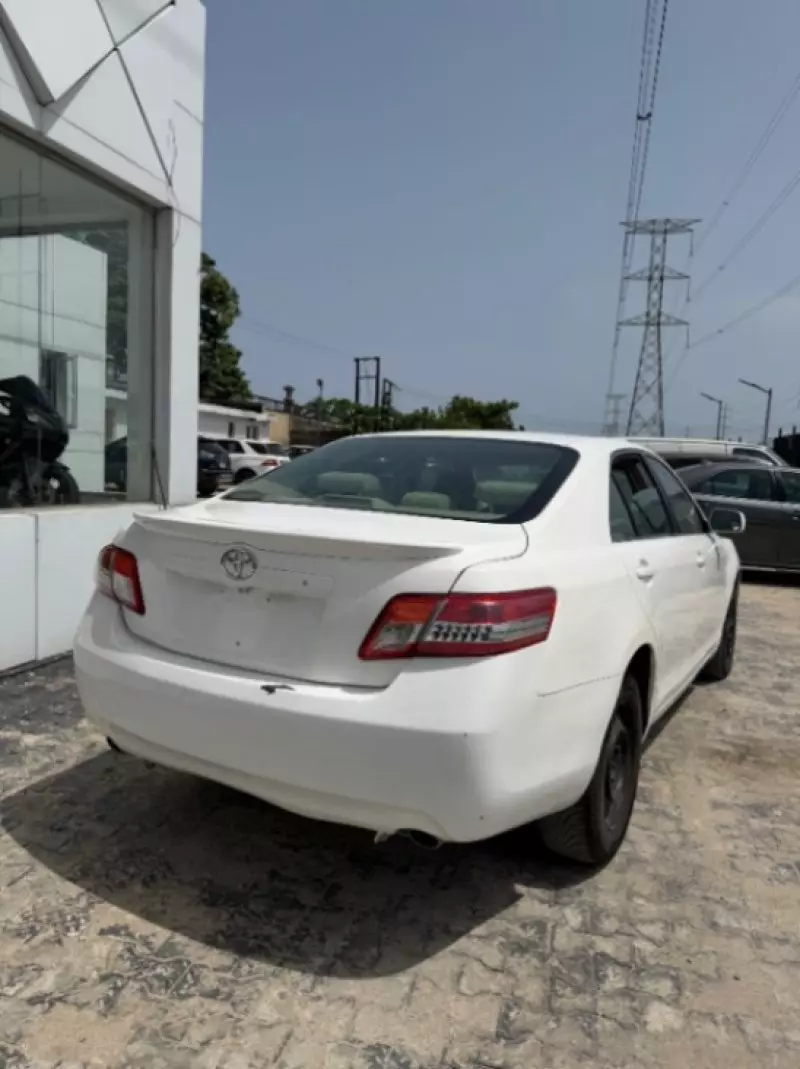 Toyota Camry   - 2007