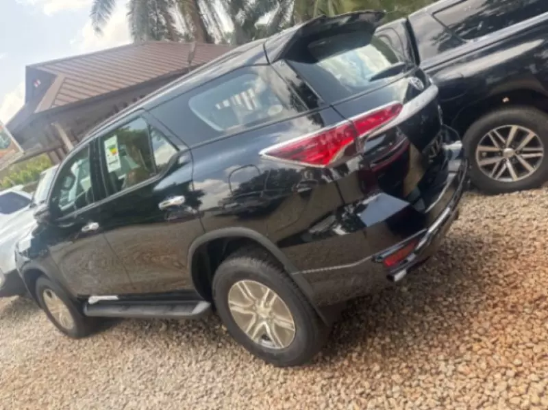 Toyota Fortuner   - 2025