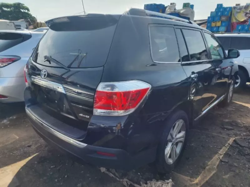 Toyota Highlander - 2013