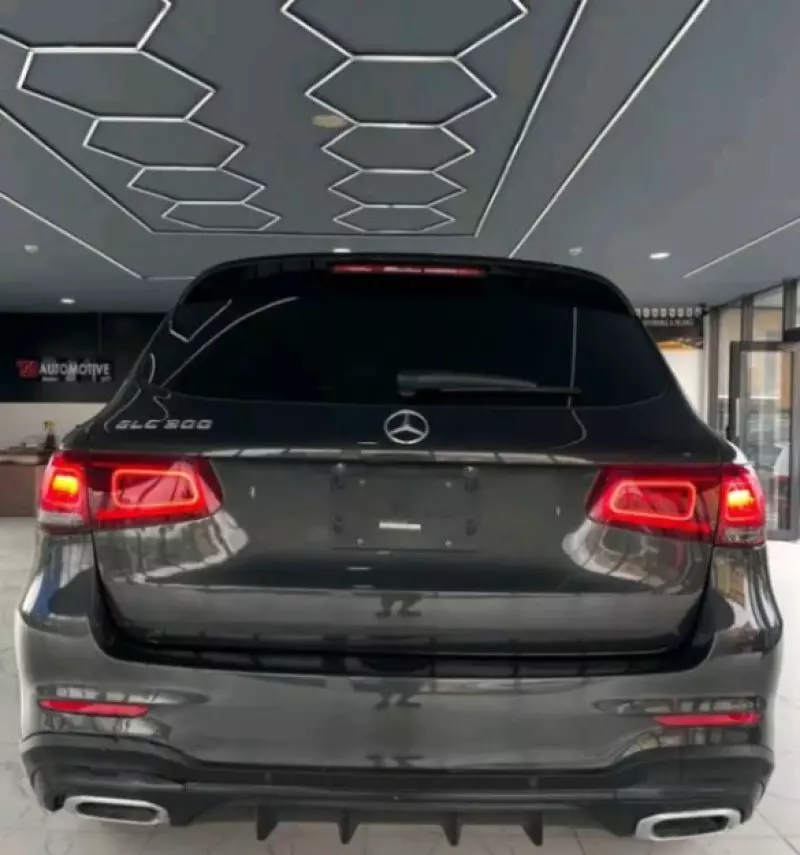Mercedes-Benz GLC 300   - 2020