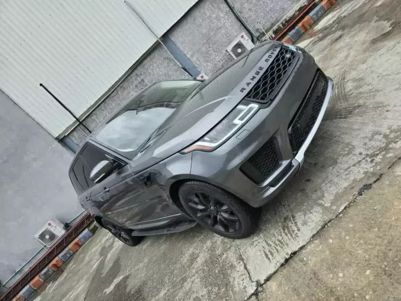 Land Rover Range Rover Sport   - 2014