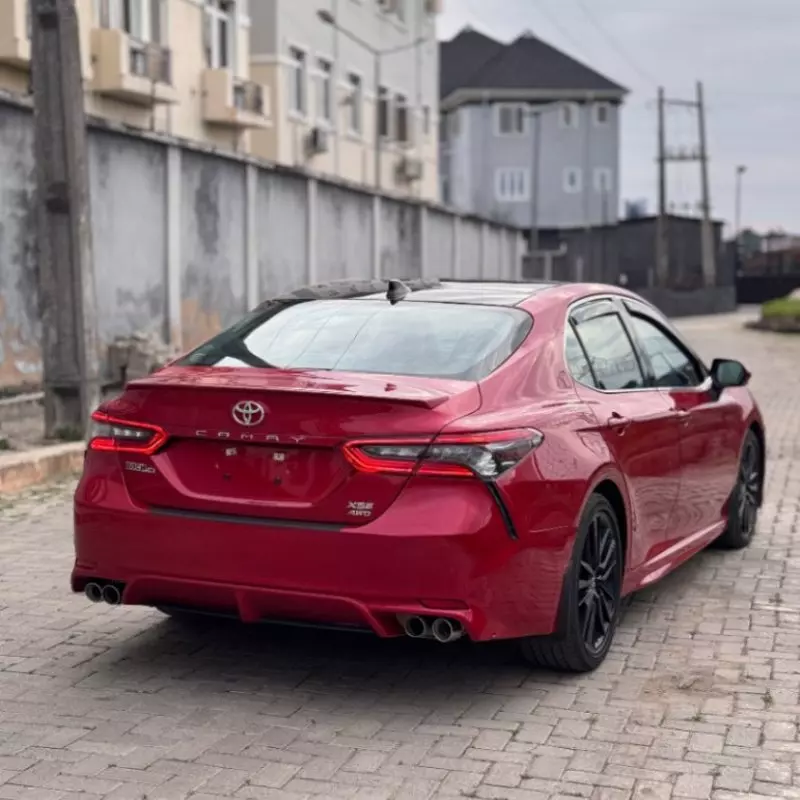 Toyota Camry   - 2022
