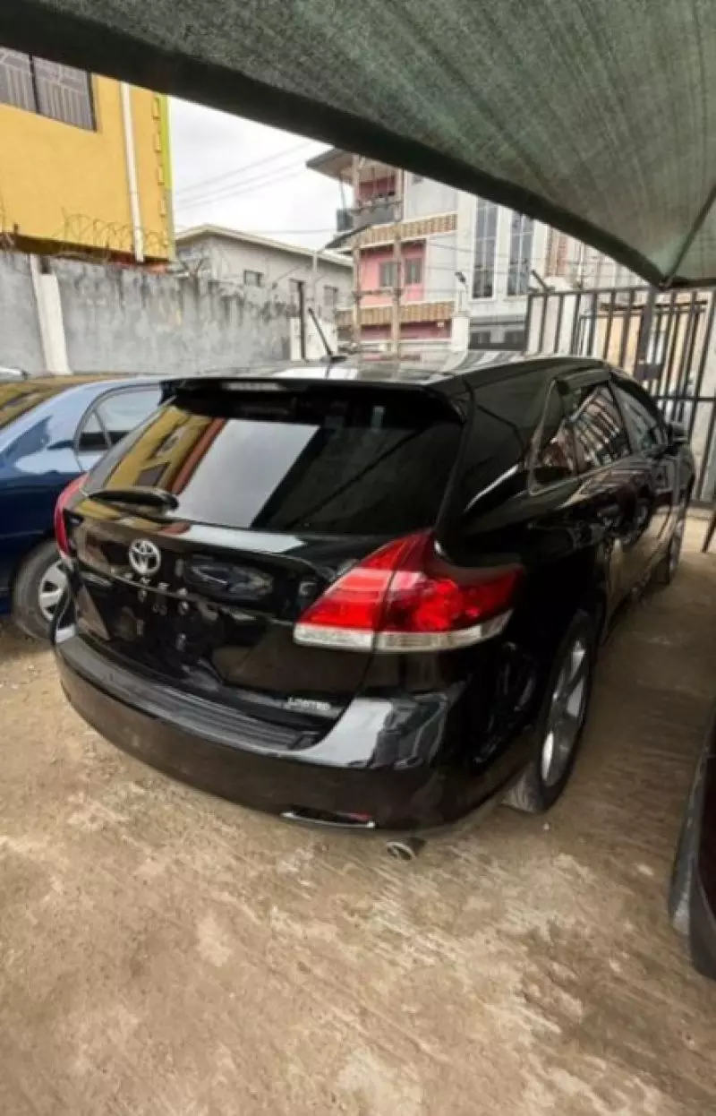 Toyota Venza   - 2013