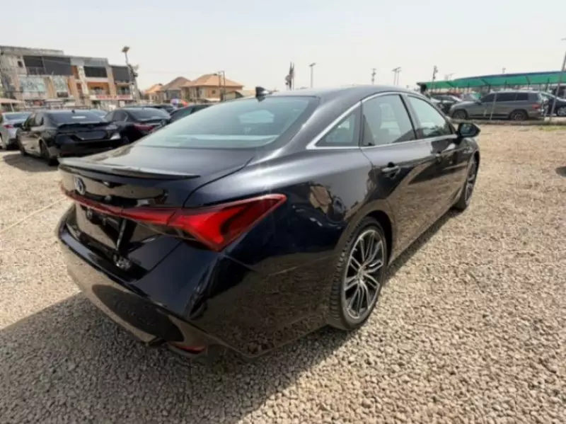 Toyota Avalon