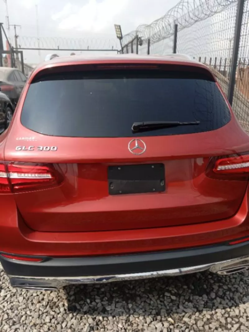 Mercedes-Benz GLC 300