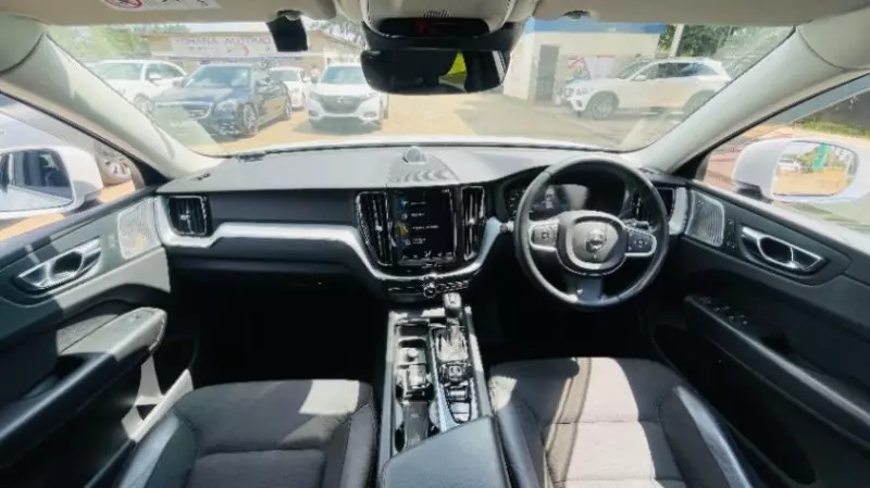 Volvo XC60   - 2018