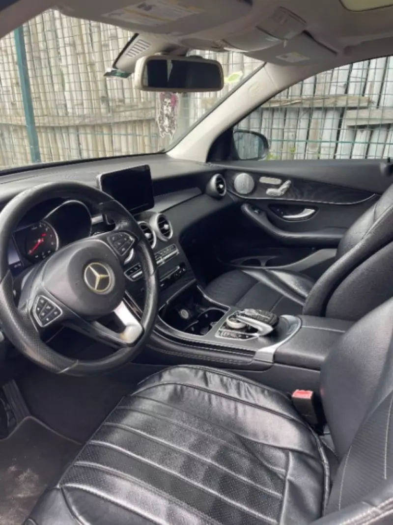 Mercedes-Benz GLC 300   - 2016