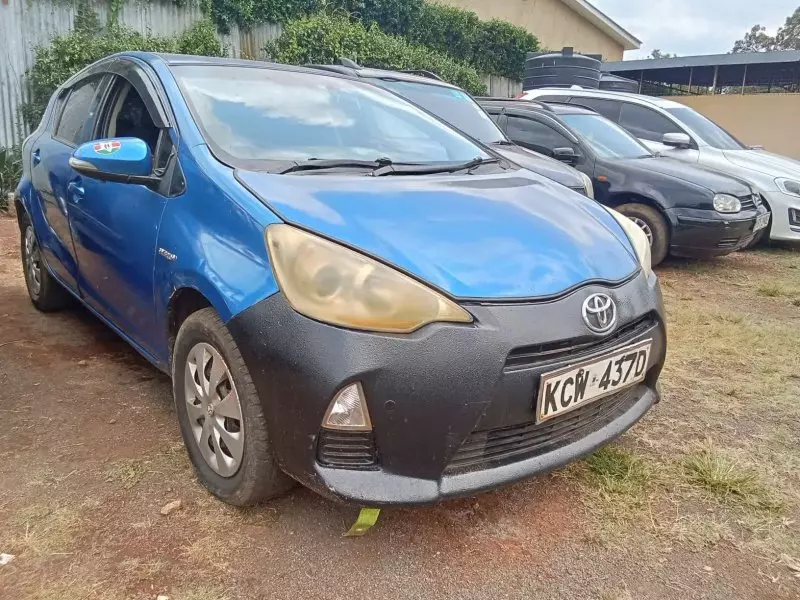 Toyota Aqua Hybrid   - 2013