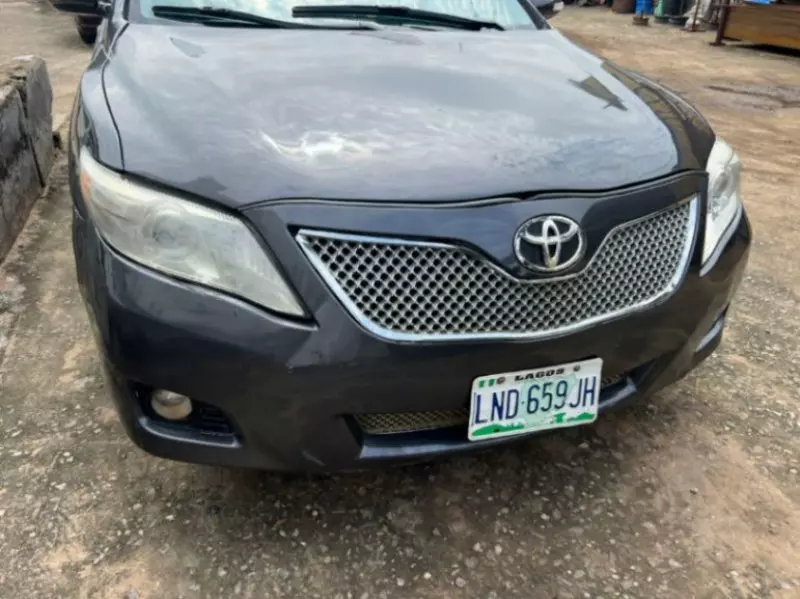 Toyota Camry   - 2008