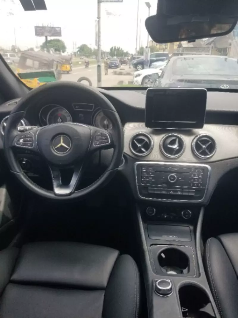Mercedes-Benz Gla-class   - 2016