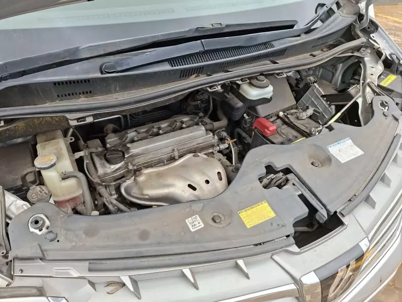 Toyota Alphard   - 2013