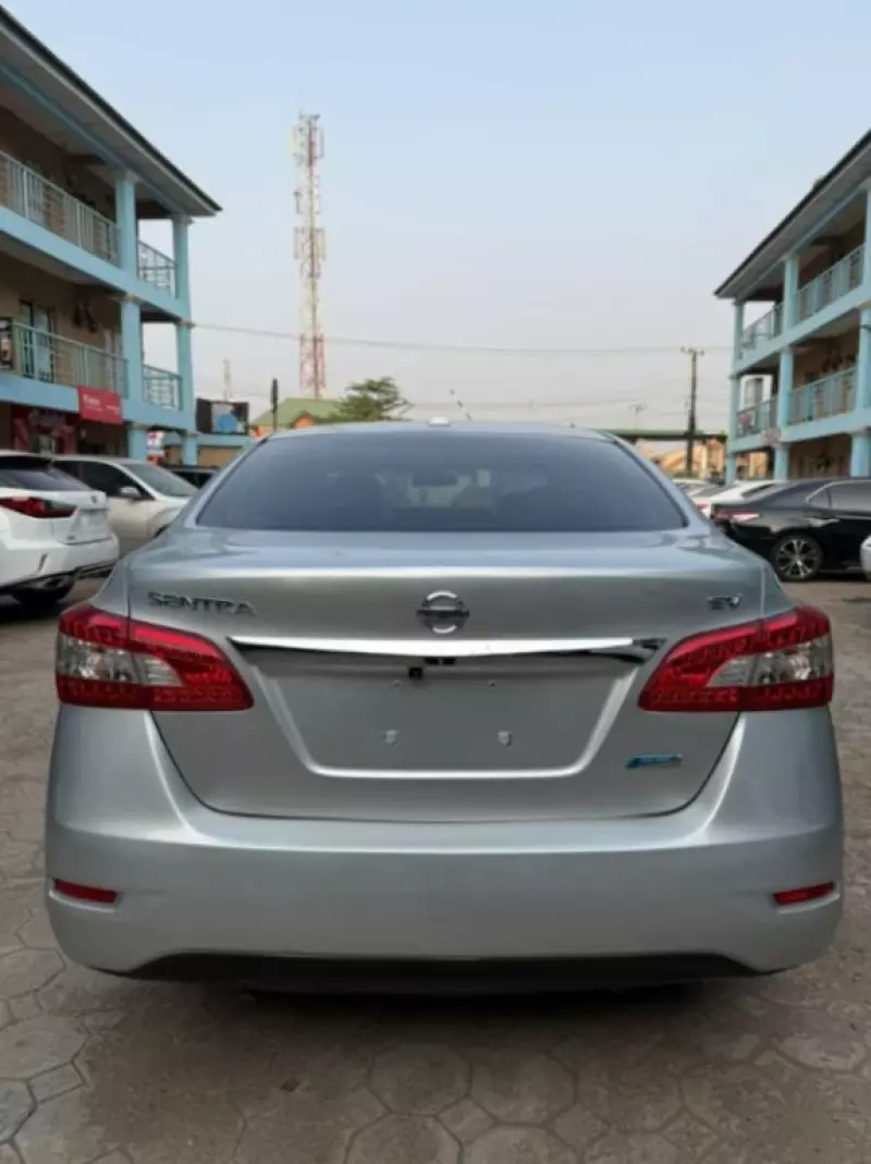 Nissan Sentra