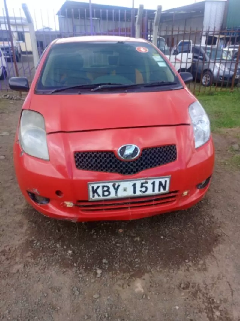 Toyota Vitz   - 2006