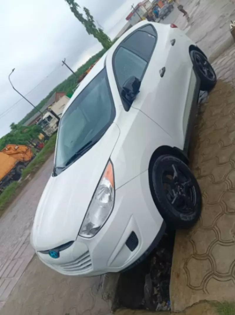 Hyundai Coupe   - 2013