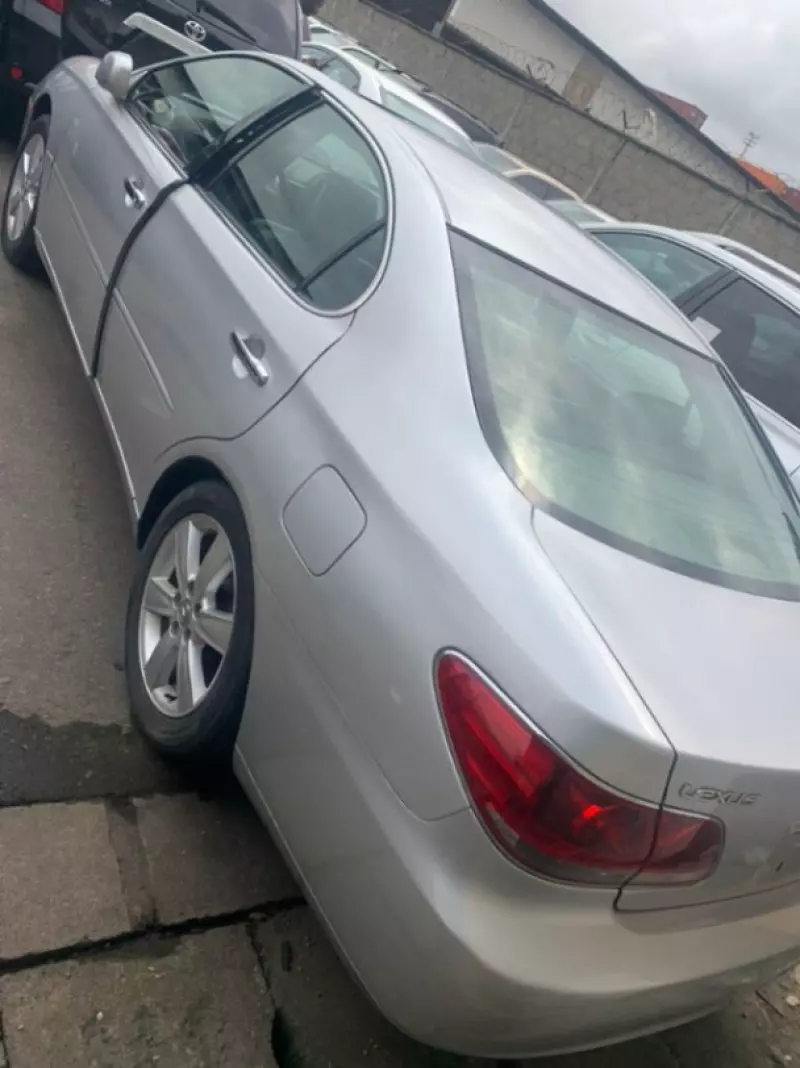 Lexus ES 300   - 2006