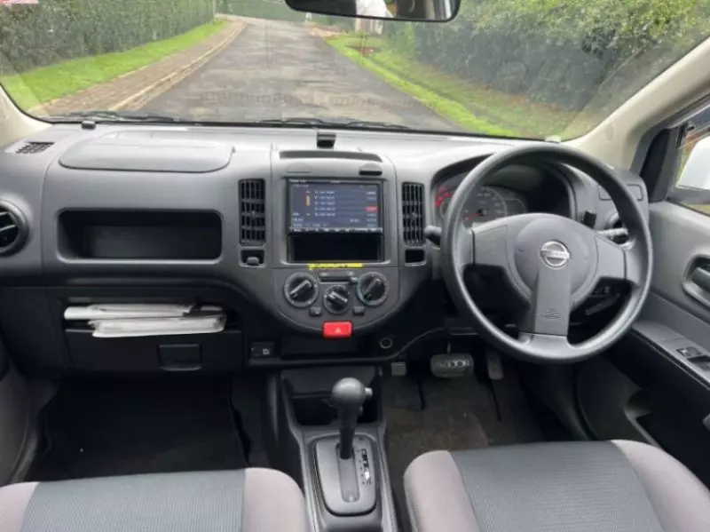 Nissan Advan    - 2018