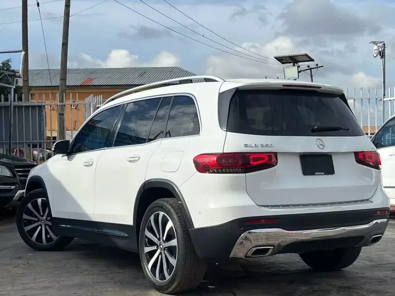 Mercedes-Benz GLB 250   - 2020