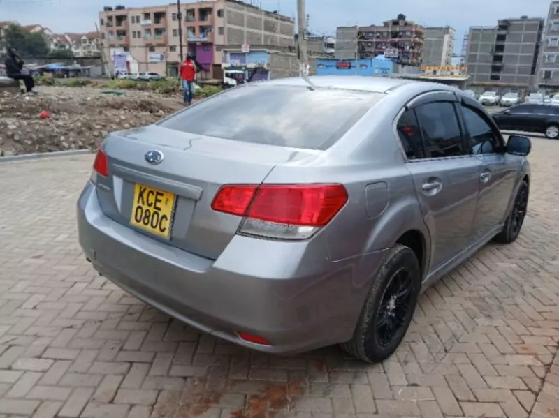 Subaru Legacy   - 2008