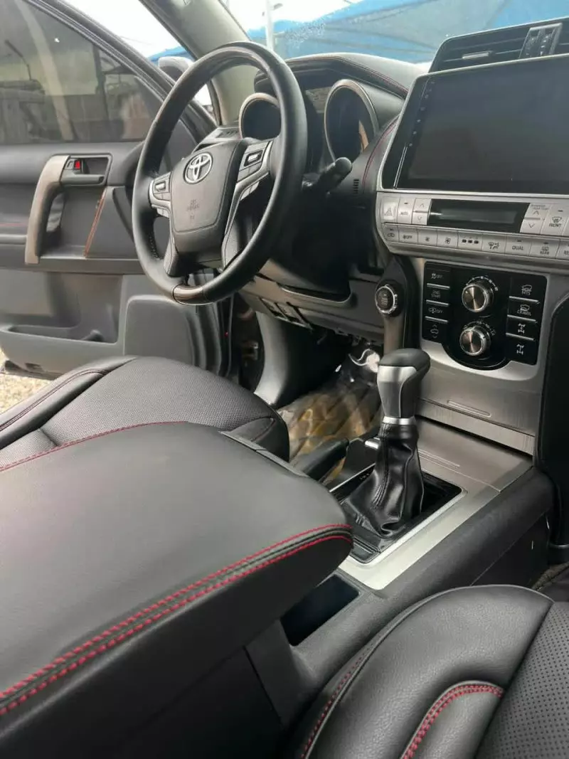 Toyota Land Cruiser Prado   - 2010