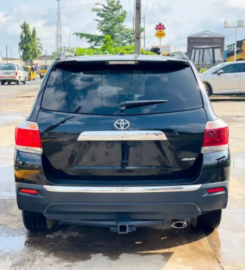 Toyota Highlander - 2013