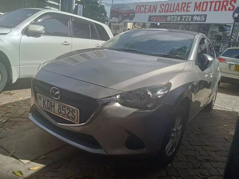 Mazda Demio    - 2015