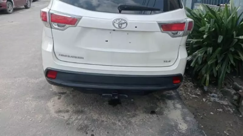 Toyota Highlander   - 2015