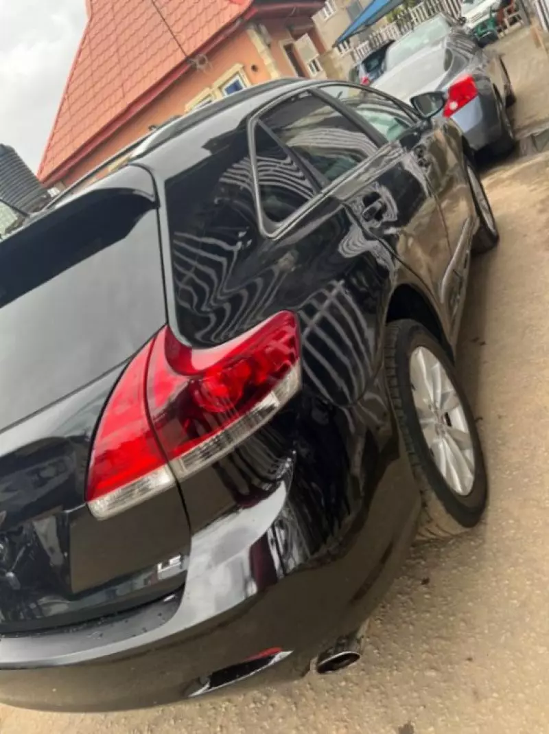 Toyota Venza   - 2015