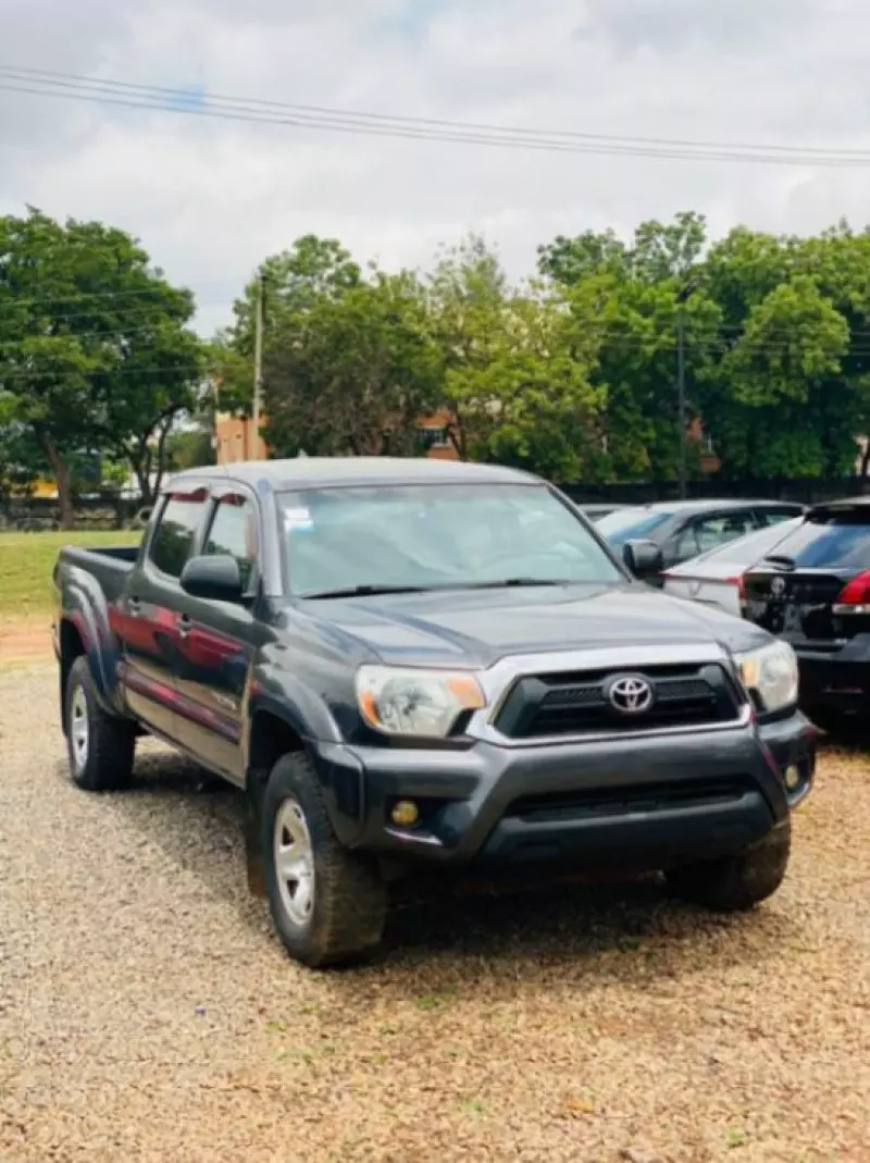 Toyota Tacoma   - 2012