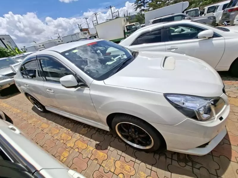 Subaru Legacy - 2012