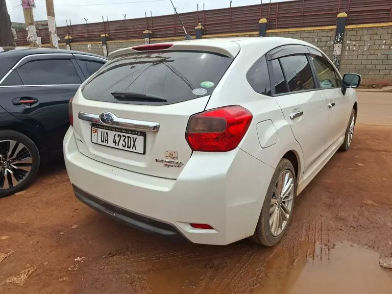 Subaru Impreza   - 2012