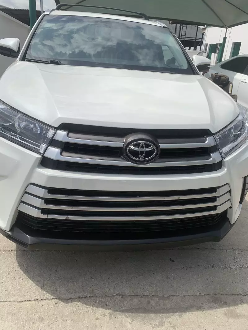 Toyota Highlander   - 2015