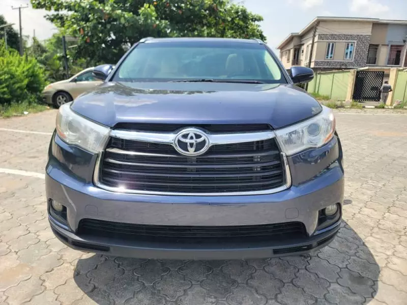 Toyota Highlander   - 2014
