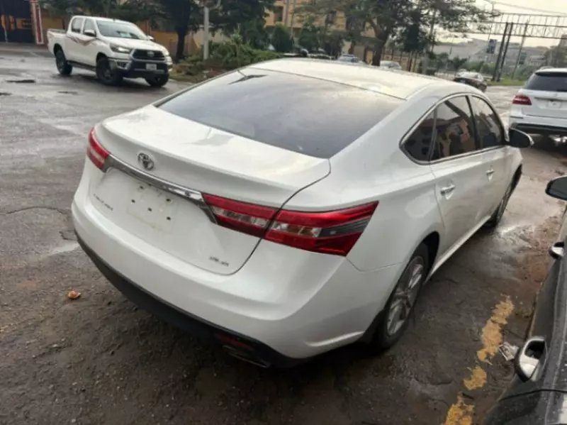 Toyota Avalon