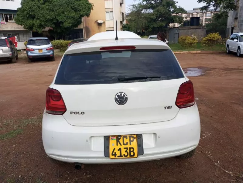 Volkswagen POLO   - 2010
